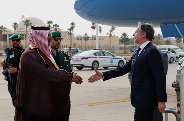 Blinken Arrives in Saudi Arabia to Discuss Israel Normalisation, Post-War Gaza